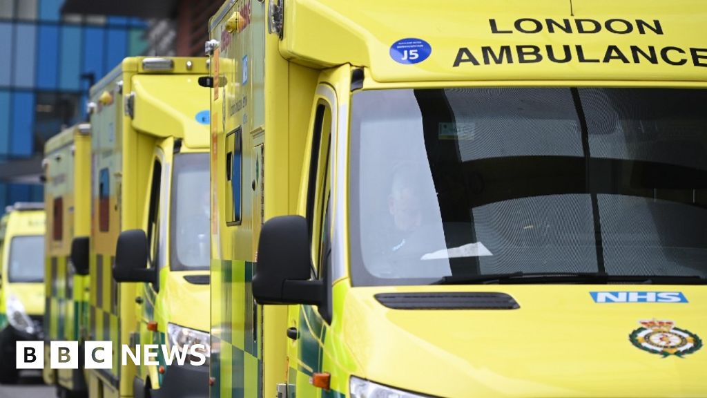 London Ambulance Service: Workers face strike ballot over pay