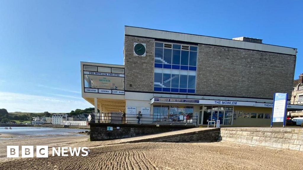 Swanage's Mowlem Theatre fundraising £10k to repair leaking roof