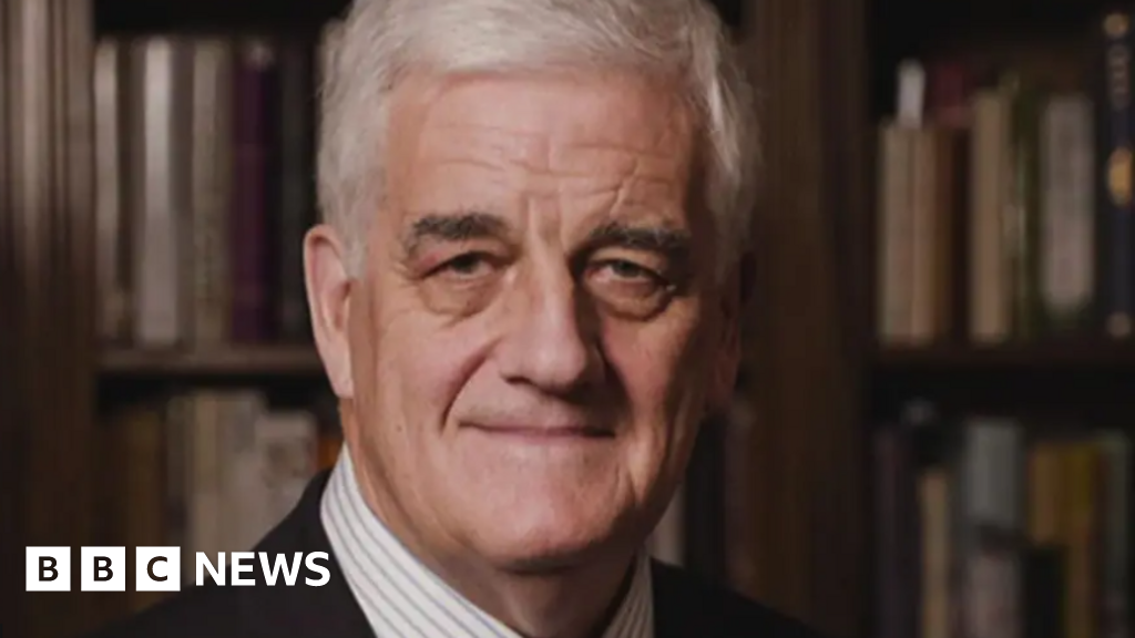 Reform urged to sack Hampshire mayor candidate for 'go home' post