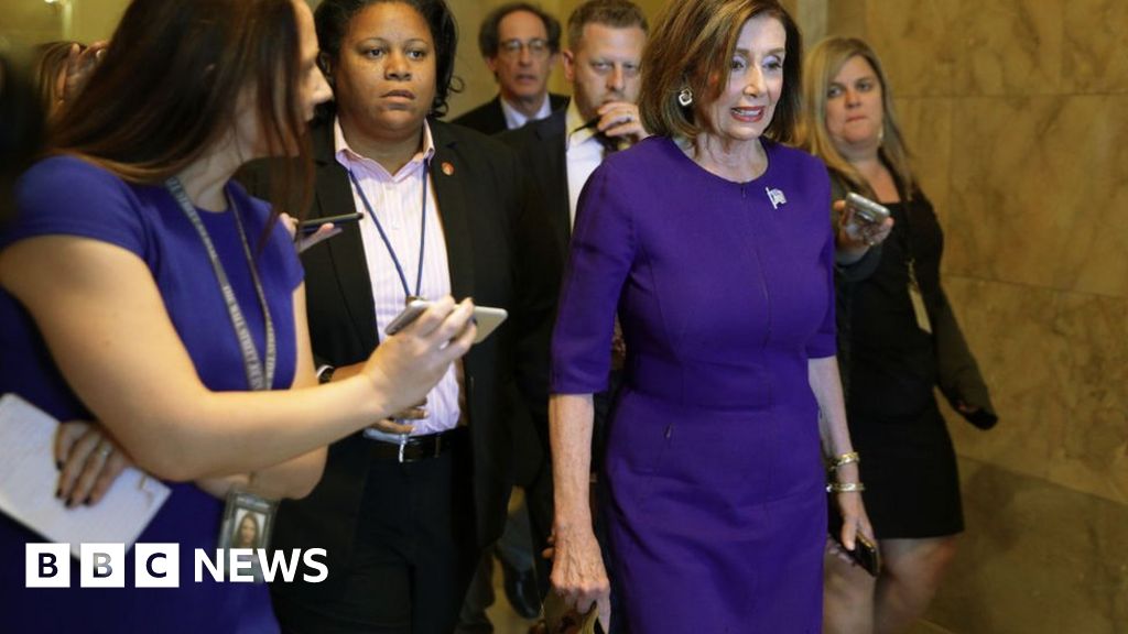 Trump Ukraine row: Democrats launch formal Trump impeachment inquiry