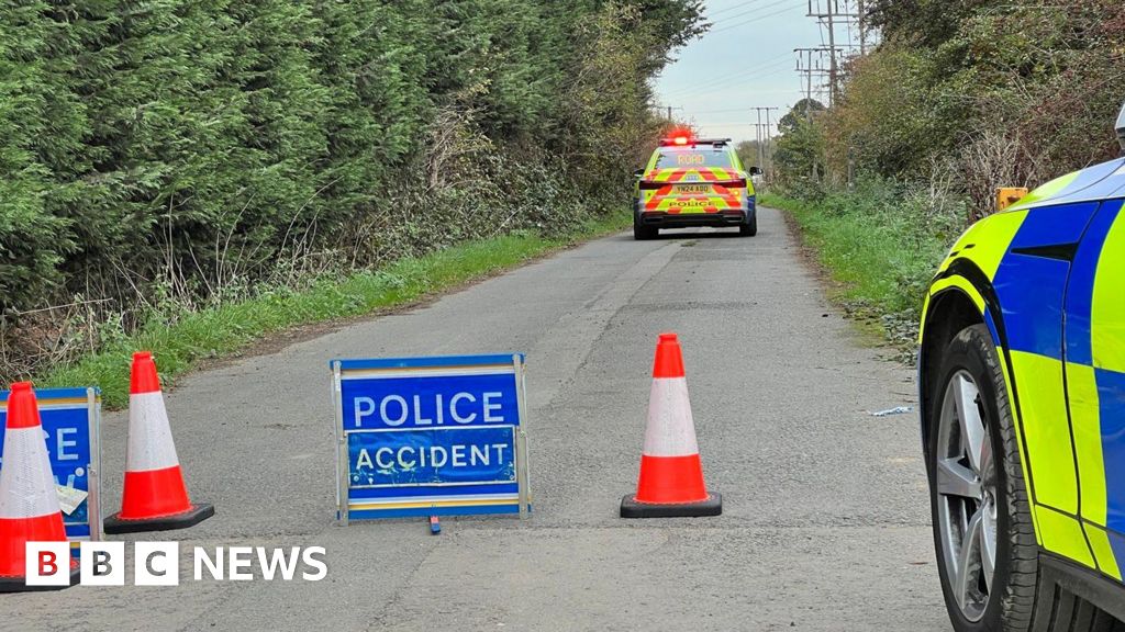 Helicopter crashes into field near Doncaster