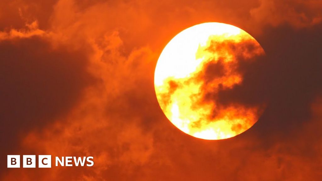 Climate change: Will naming heatwaves save lives?