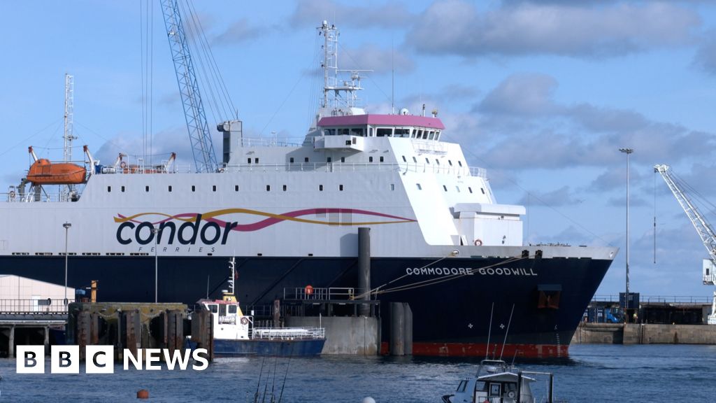 dans Strippen Verouderd Condor Ferries puts on more Channel Island sailings for 2023 - BBC News