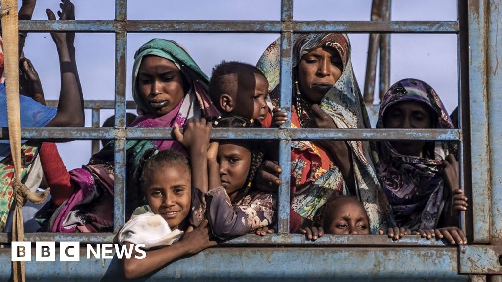 Sudan peace talks start – but neither side shows up