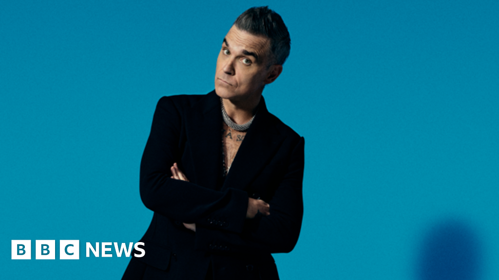 Robbie Williams to perform at Bath’s Royal Crescent