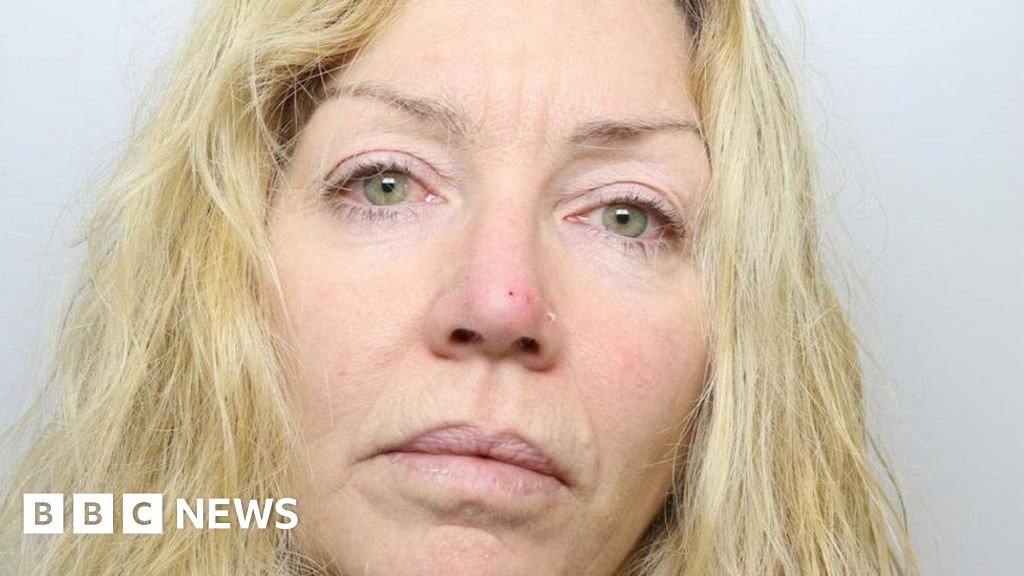 Michelle Spencer jailed for murdering partner as they kissed - BBC News