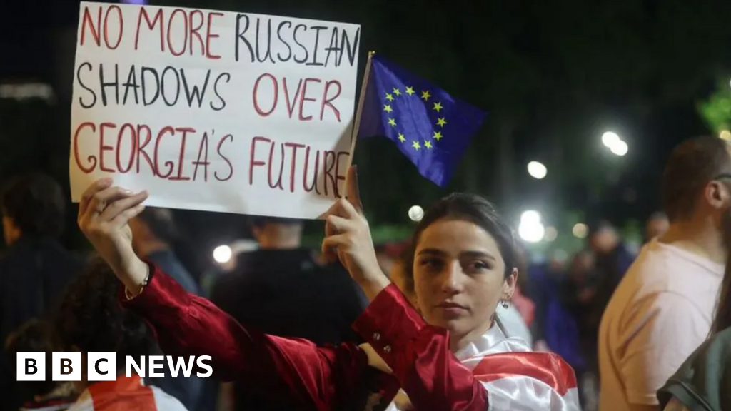 Liderii opoziției din Georgia îndeamnă Regatul Unit să se opună legii privind influența străină