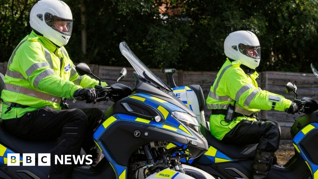 Greater Manchester Police Bike Unit To Tackle Off Road Riders 5305