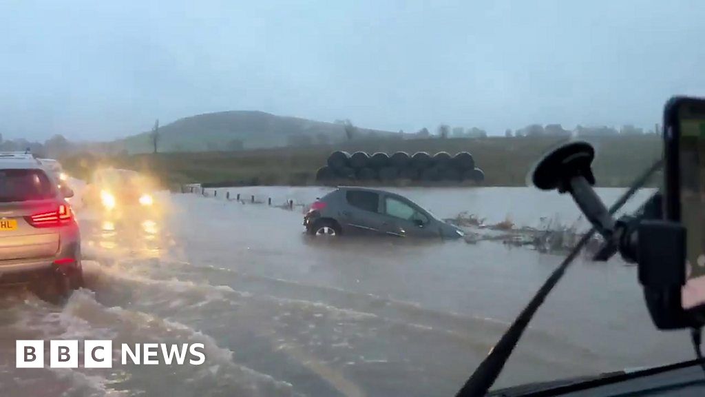 Flooding badly affecting roads in Fife