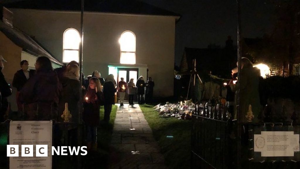Chinnor crash death family: Village holds candlelit vigil