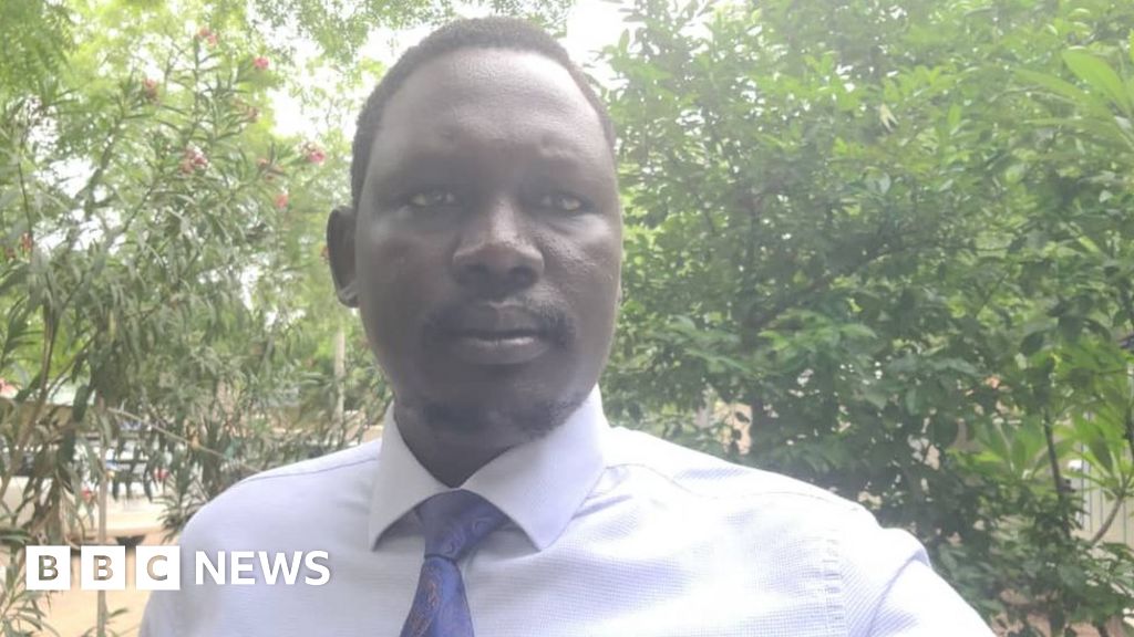 Sudan fighting: South Sudan man crowdfunds Khartoum evacuation