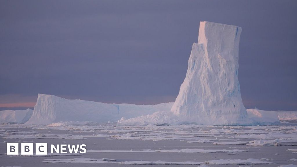 Antarctic place names recognise 'modern explorers' - BBC News