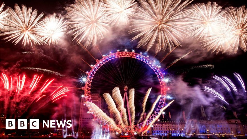 New year fireworks 'show London is open' BBC News