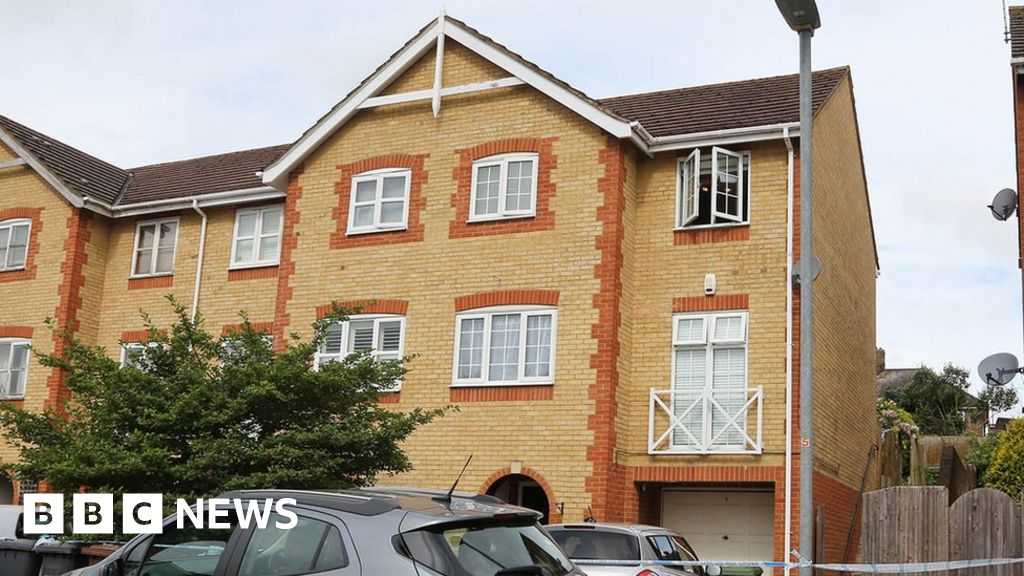 Potters Bar Man admits manslaughter of his mother at her home BBC News