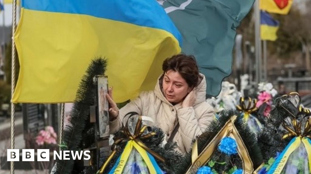 Ukraine war: Zelensky insists country will win on second anniversary