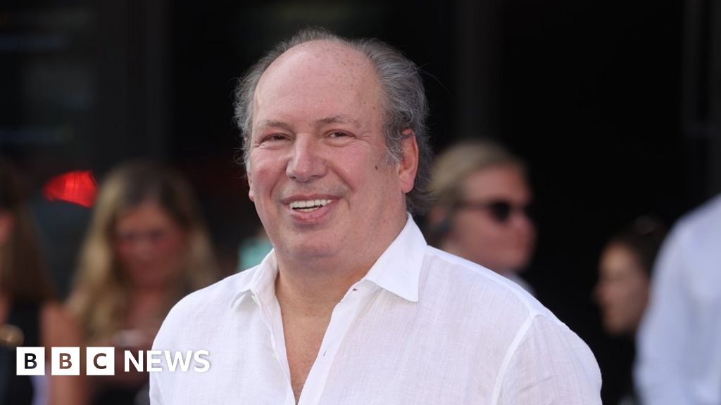 Hans Zimmer proposes to partner during O2 Arena live show