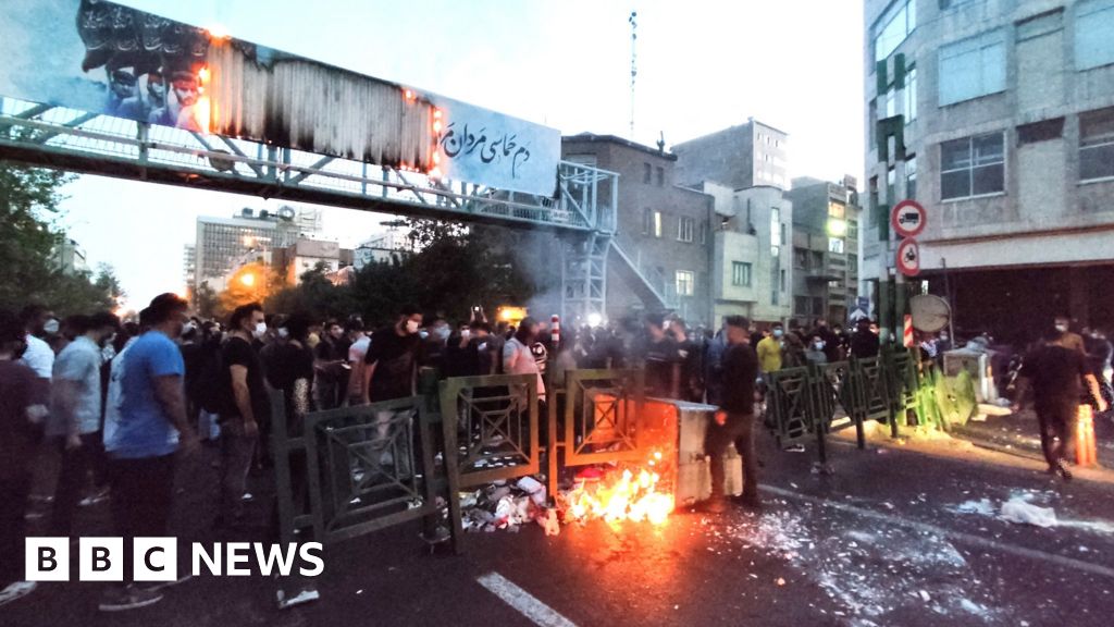 Iran protests: Tehran court sentences first person to death over unrest