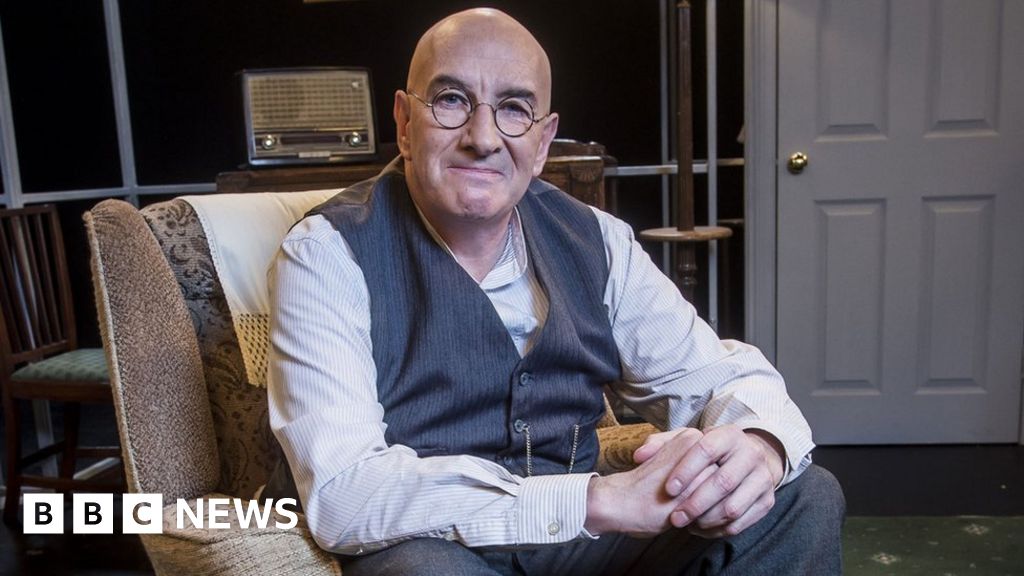 Newspaper at Santos Weaver blog