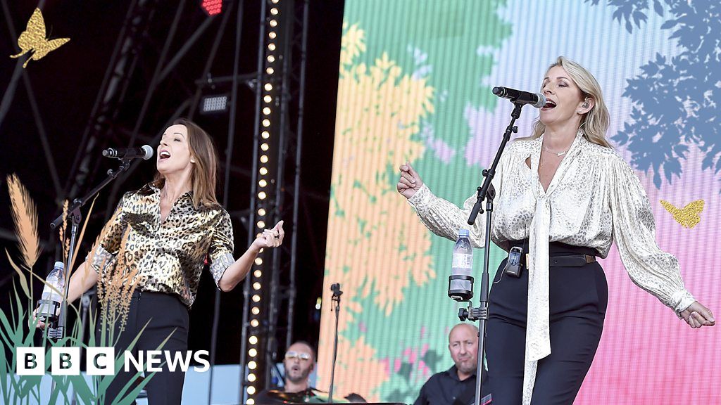 Bananarama Perform Venus At Radio 2 Live In Hyde Park 2019 Bbc News