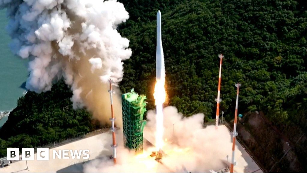 South Korea successfully launches its first satellites into space