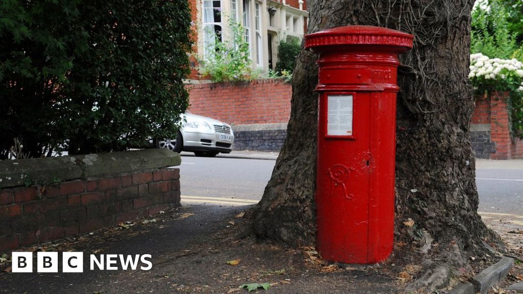 Usually the postbox to empty. Почтовый ящик Лондон. Postbox. Postbox в США. Postbox почтовый клиент.