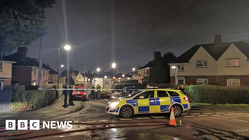 Bristol weapons arrest: Bomb unit orders evacuation of homes thumbnail