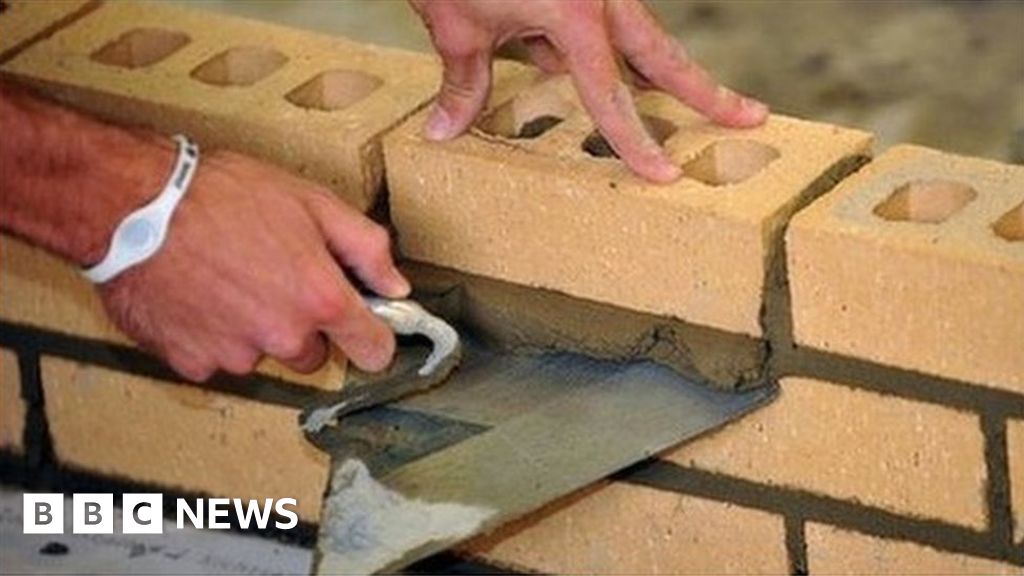 NI economy records growth and surge in construction BBC News