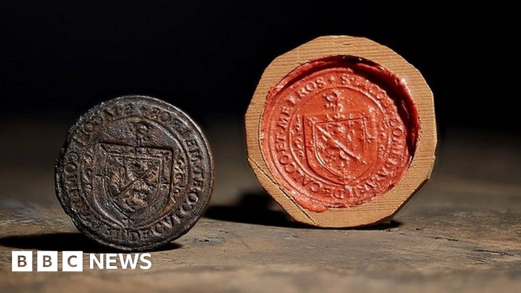 Rare Stewart royal seal bought at auction BBC News