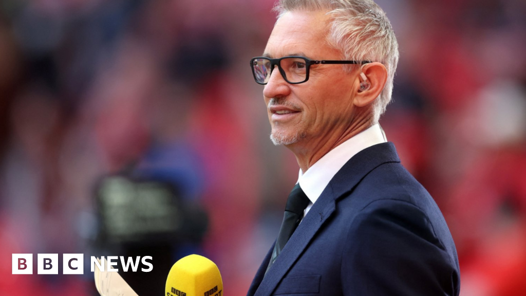 Gary Lineker to return to Match of the Day as BBC's Tim Davie denies climbdown - BBC News