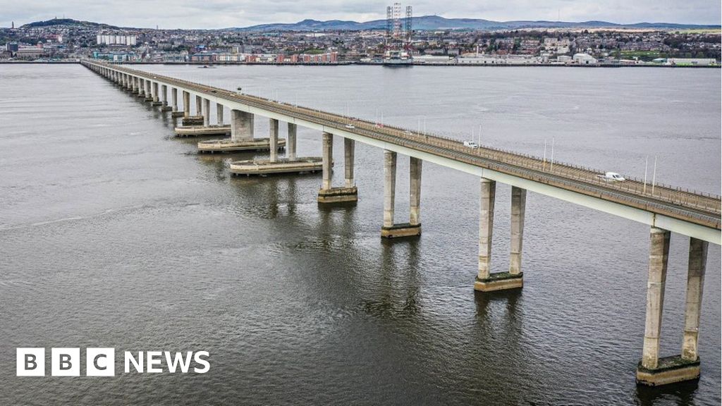 Tay Road Bridge bosses rejected return of ferries during roadworks