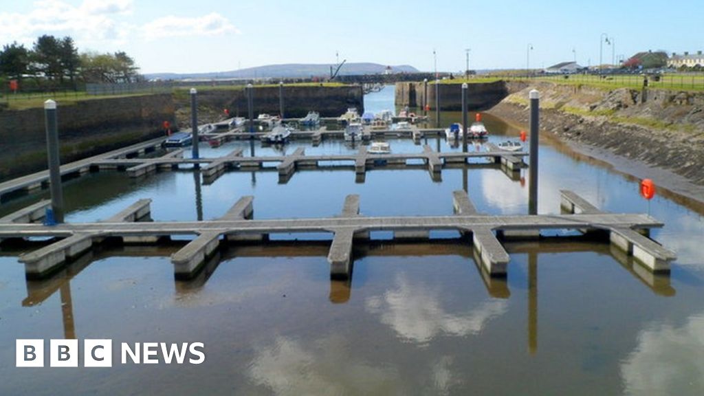 Burry Port harbour toilets could be replaced 