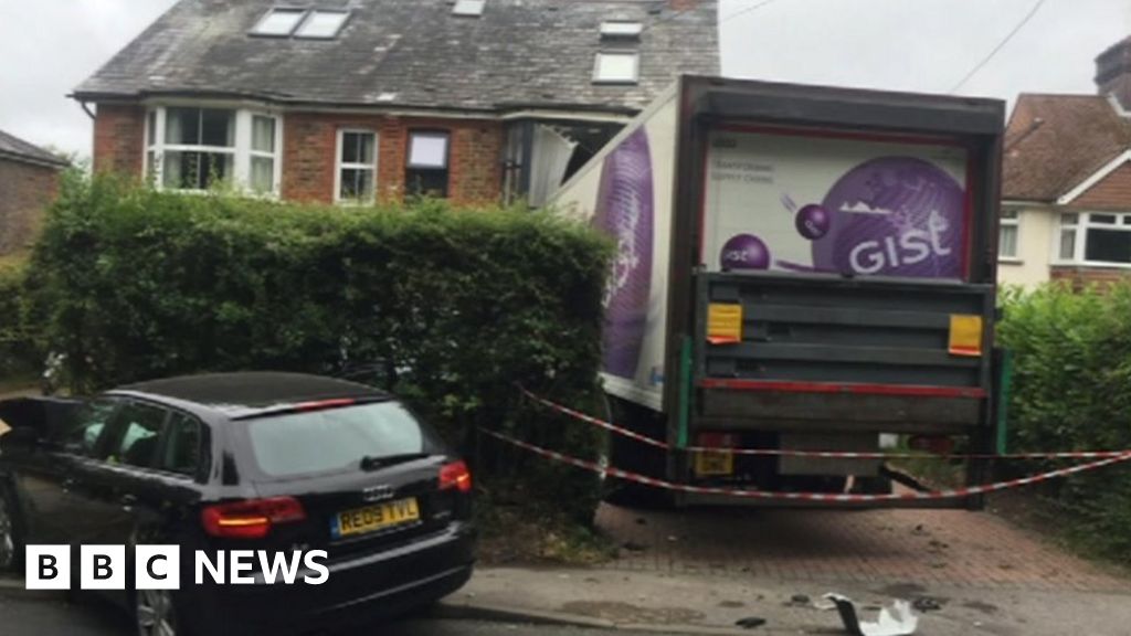 Lorry Crashes Into Ansty House After Collision