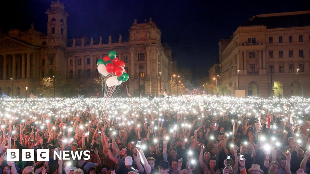 Hungary: Thousands March In Anti-Orban Demo In Budapest - BBC News