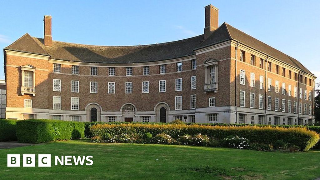 Somerset Council Leader Wants Residents' Help On Budget - BBC News