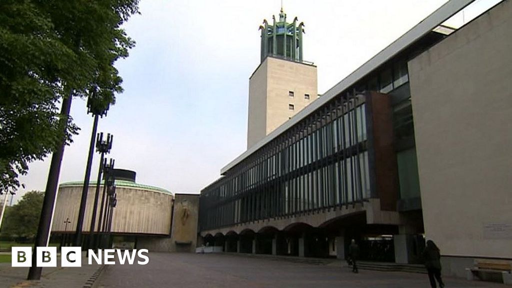 Newcastle City Council Staff £3,800 Pay Cut Reconsidered - BBC News