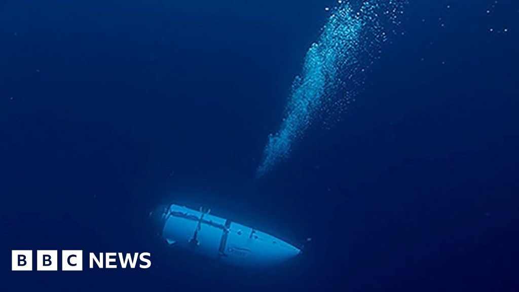 البحث عن Titanic sub: البحرية الأمريكية تكتشف أصوات انفجار بعد أن تفقد الفرعية الاتصال