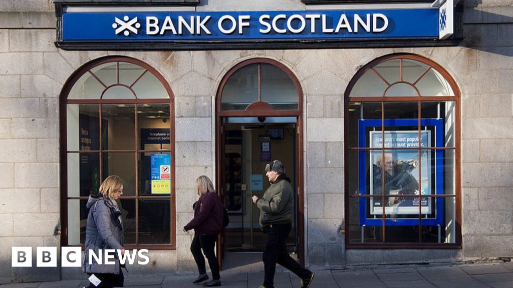 Website problem hits Bank of Scotland customers - BBC News