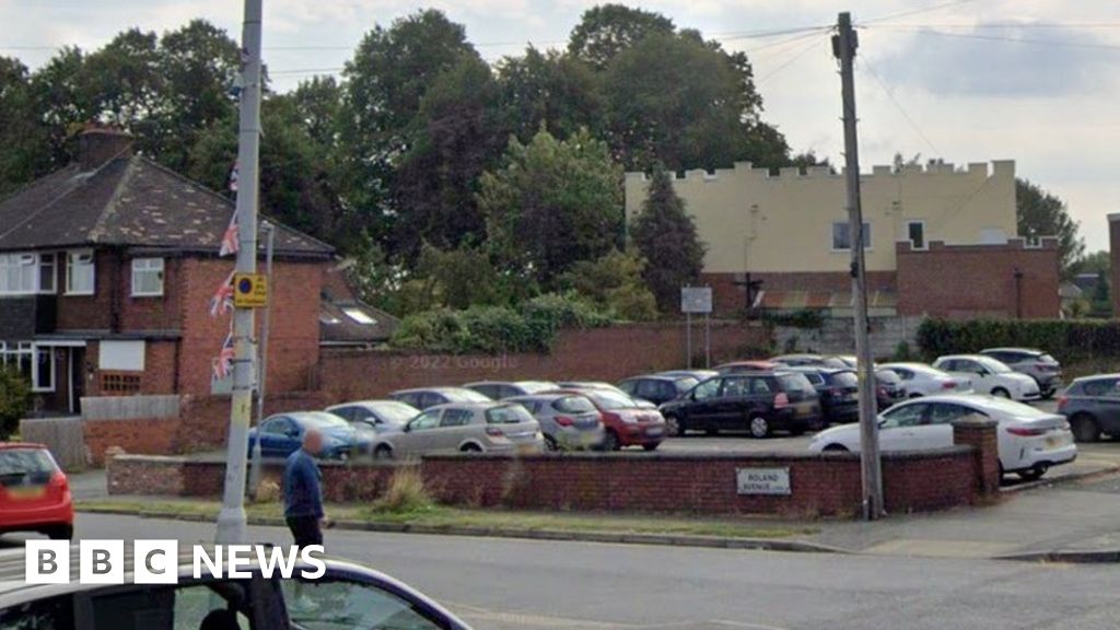 Man, 83, dies two days after being struck by car in Bebington - BBC News