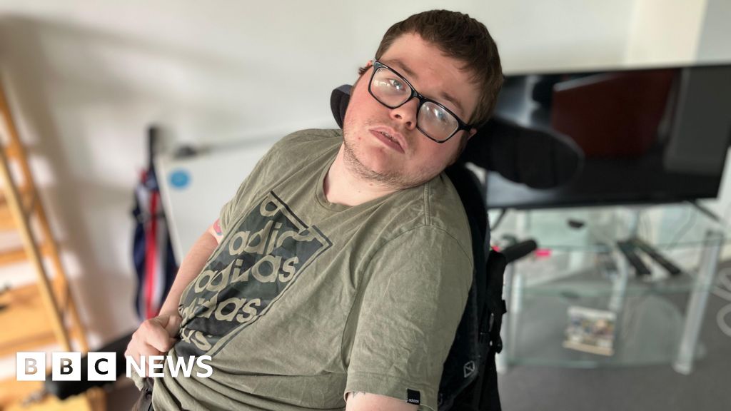 'Broken lift is affecting my mental health'