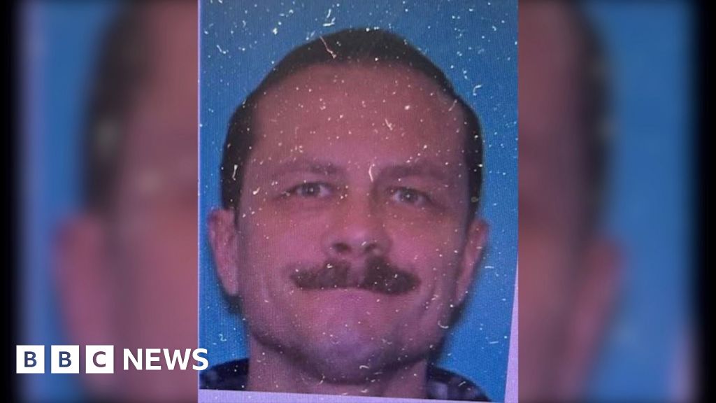 Anaconda, Montana shooting: Manhunt under way after 4 killed thumbnail
