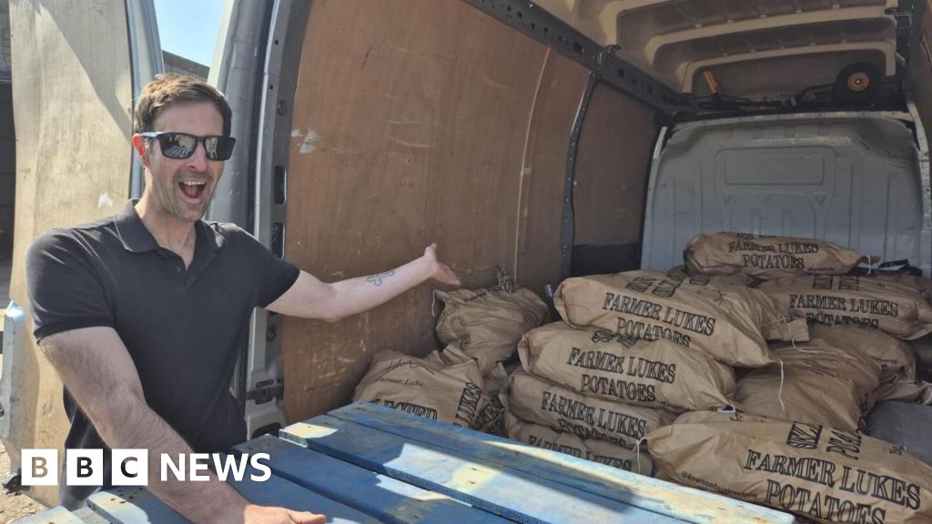 Farmer donates 13.5 tonnes of spuds to charities