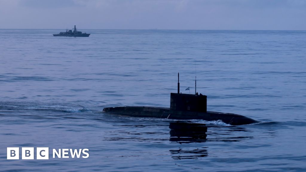 Nato chief Mark Rutte jokes about 'limping' Russian submarine