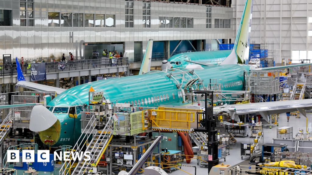 Boeing boss in last-ditch plea ahead of strike vote