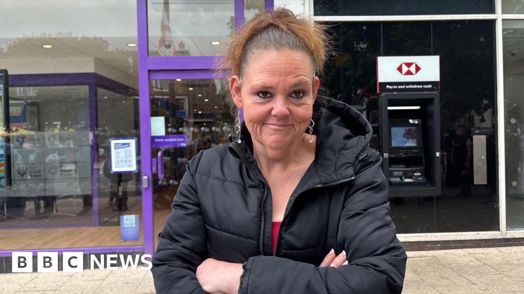 Parents debate costs in queue for school uniform