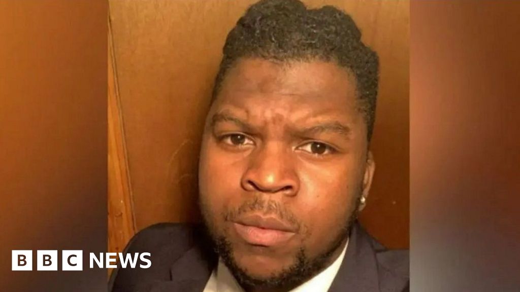 Teen Convicted Murdering Man with Machete in Leeds