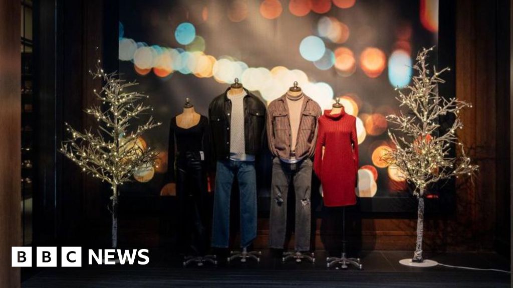 Abercrombie sales surge as 1990s revival spreads – BBC News