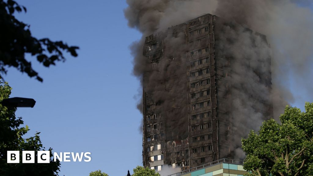 Fire chief tells BBC: Grenfell residents are being asked to ‘stay there too long’