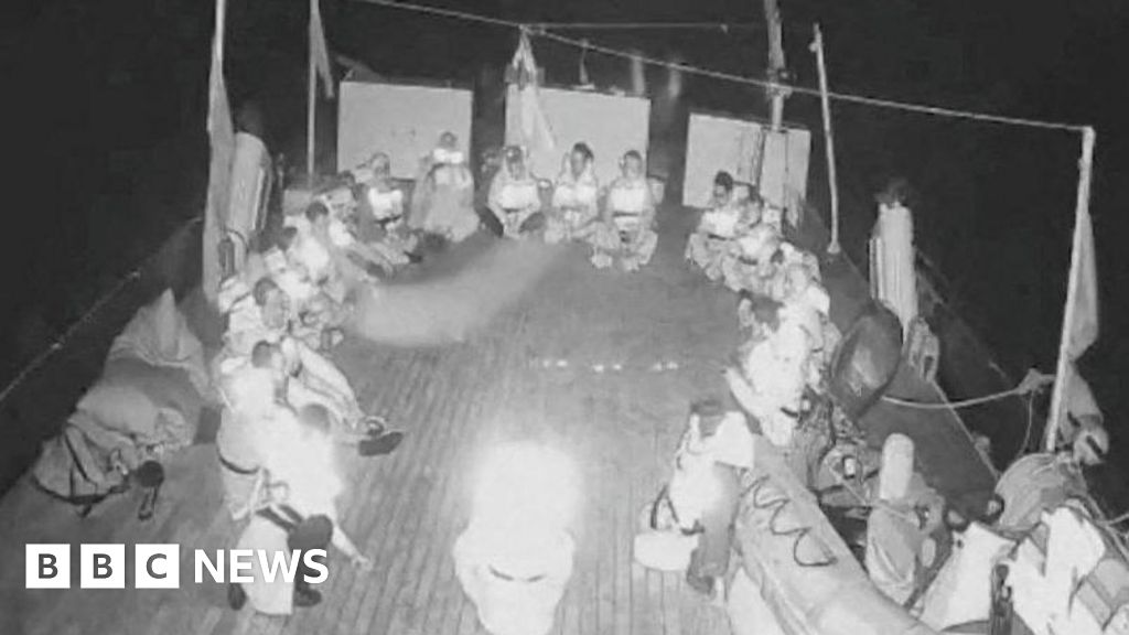 Israeli naval ships tells Gaza flotilla to change course as activists say boats intercepted thumbnail