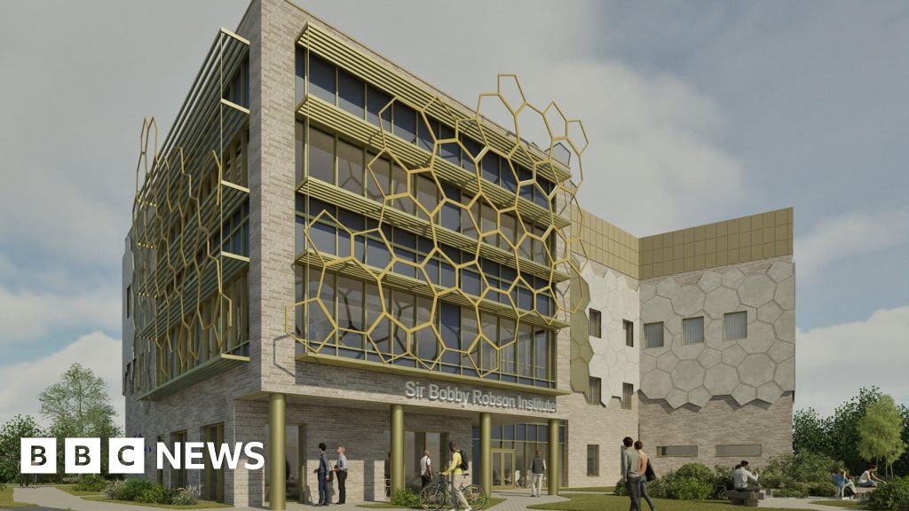 bbc.co.uk - Daniel Holland - Sir Bobby Robson cancer research centre at Freeman Hospital to be built - BBC News