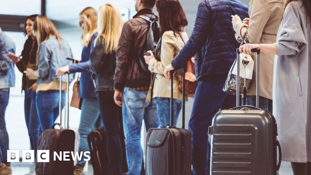 Heathrow to pipe 'sounds of an airport' around airport